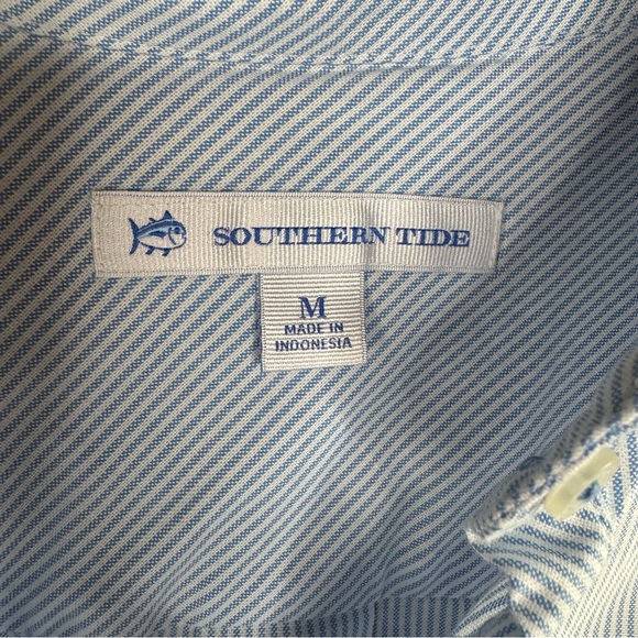 Southern Tide Blue and White Stripe Button Down Shirt Medium New Condition - Picture 6 of 7